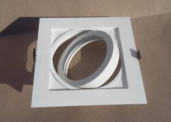Lampa wpuszczana w sufit do sufitu 111mm WYPRZEDAŻ