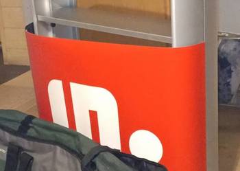 Stolik promocyjno - degustacyjny