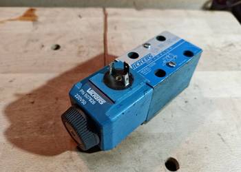 Elektrozawór hydrauliczny VICKERS DG4V32AMUD660