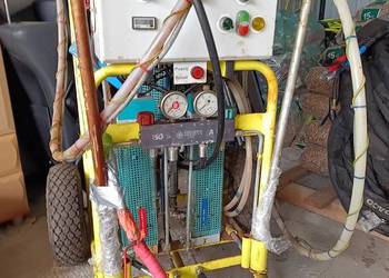 Maszyna do natrysku pianki