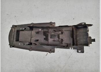 Suzuki GSXR GSX-R k4 600 nadkole zadupek wypełnienie osłona plastik tył