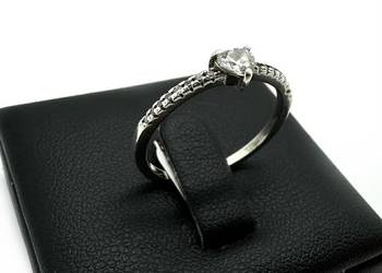 Srebrny pierścionek próby 925 - 1,34g (Rozmiar 15)