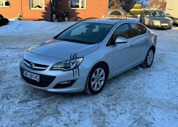 Opel Astra 1.4 benzyna 140KM 2013r Automat