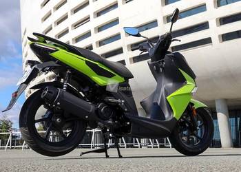 Skuter KYMCO Super 8 (4T) - EURO 5 - 50 cc