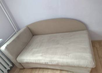 Tapczan, leżanka jednoosobowa