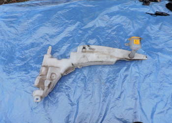 Zbiorniczek na płyn do spryskiwaczy Ford focus mk1 1.8 TDCI