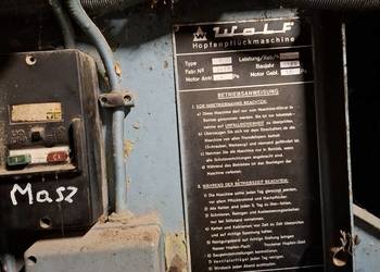 Maszyna do rwania chmielu Wolf 2 , suszarnia 3×3  , piec , oraz  inne