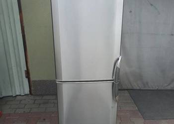 Lodówka srebrna 155cm