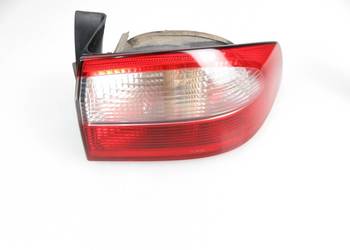 LAMPA PRAWA TYLNA RENAULT LAGUNA II 8200002474