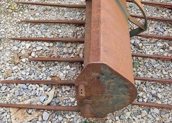 Widły . Łyżka do tura   Łyżkokrokodyl . Łyżka przesiewna