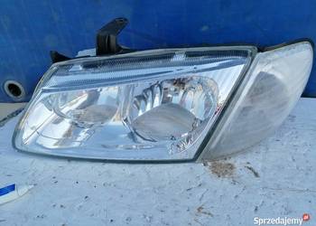 Lampa Prawa Nissan Almera