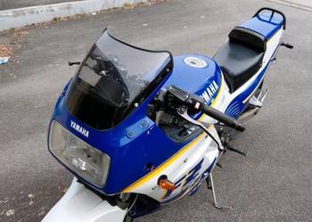 Yamaha FZ 750 Genesis