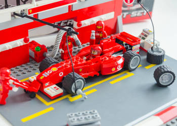 Lego Ferrari F1 Pit Set 8375