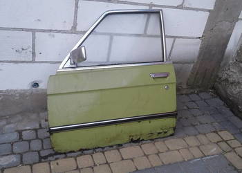 Bmw e12 drzwi  szyba listwa