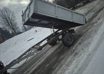 Przyczepa wywrotka jednoosiowa