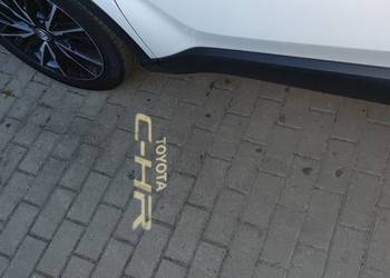 Toyota C-HR hybrid tylko 37 tyś Polska ASO