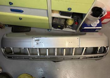 Zderzak A4 B5 polift LY7W