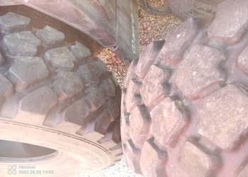 Opony ciężarowe, budowlane