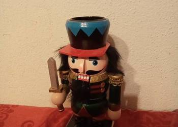 Świecznik dziadek do orzechów z mieczem