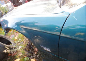 bmw 3  e36 czesci blotnik kolor BOSTONGRUN METALLIC