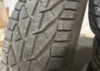 Opony zimie Kormoran 215/60 R17