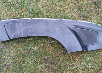 Boczek prawy New Holland t3030