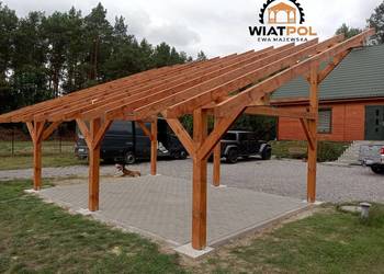 Wiata pod fotowoltaikę o wymiarze 7,5 x 6