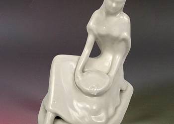 Kopciuszek Drasche Węgry poło. XXw biała unikalna figurka.