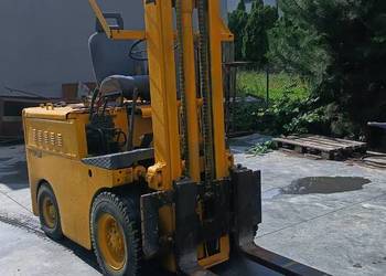 Wózek widłowy rak 126p