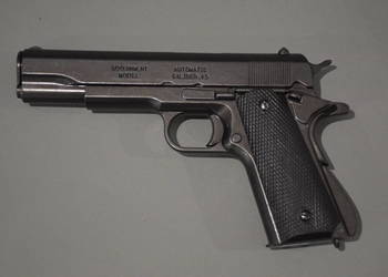 Colt 1911 A1 replika Denix 1316, nie rozbieralny na części