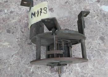 M179 Mechanizm starego francuskiego zegara chodzik