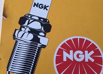 Świece NGK BKUR6ET-10 trzyelektrodowe nowe