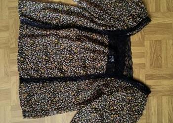 bluzka  bluzeczka  koszulka koronka kwiatki  /   VILA  xs S bluzka  bluzeczka  koszulka koronka kwiatki  /   VILA  xs S