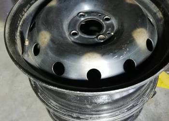 Sprzedam felgi stalowe R 15 Renault