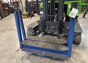 Regał, masywny boks do stali ciągnionej, merchantów etc.