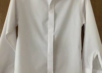 Koszula chłopięca biała bawełna z kołnierzykiem i haftem
