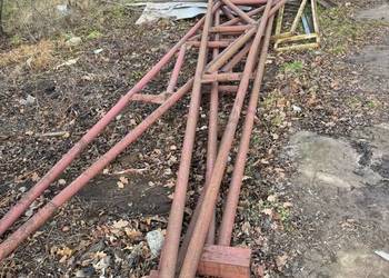 dźwigary dachowe L=12m z rur stalowych