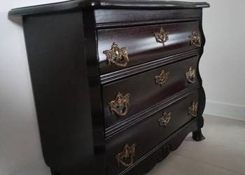 Piękna komoda brzuchatka