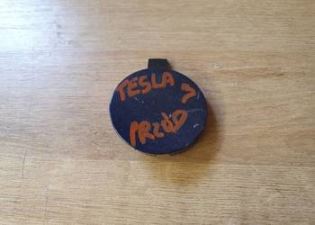 TESLA MODEL 3 ZAŚLEPKA HAKA ZDERZAKA PRZÓD 1084173-00-E