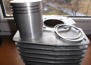 MZ TS 250 250-1 ORYGINALNY DDR CYLINDER, TŁOK BEZ PRZEBIEGU