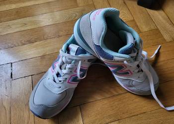 New Balance  (36) dł. wkładki 22cm -Stan BDB