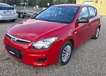 Hyundai i30 1.4 Benzyna.  Rok 2009. Klimatyzacja.  SOCHAN