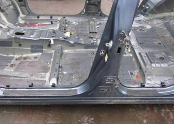 PRÓG SŁUPEK LEWY LEWA BOK 8V5 TOYOTA RAV4 IV