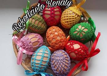 Koszulki na jajka ubranka na szydełku wielkanoc rękodzieło pisanki