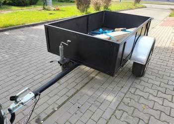 Przyczepka samochodowa