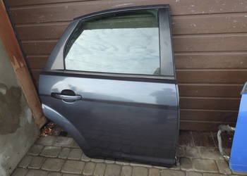 FORD FOCUS MK2 HB FL DRZWI PRAWY TYŁ KOLOR H4