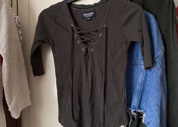 Top prążkowany bluzka Cropp z wiązaniem sznurowany XS khaki