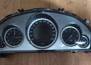 Licznik zegar a212 900 45 09 Mercedes w212