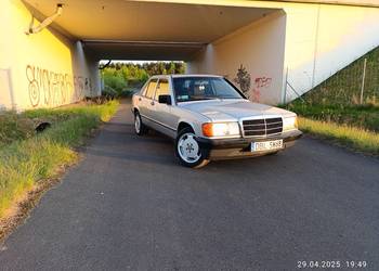 Mercedes 190 2.0 benzyna