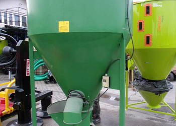 Mieszalnik pasz sypkich IGAMET 1200 kg dostępny w Rad-Masz Opoczno Druchowo